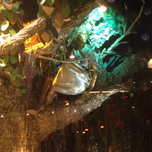 Goldilocks sitting in a tree...