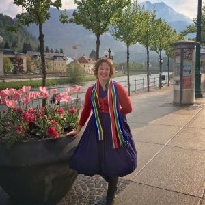 Jennie, exploring Bad Ischl in 2016